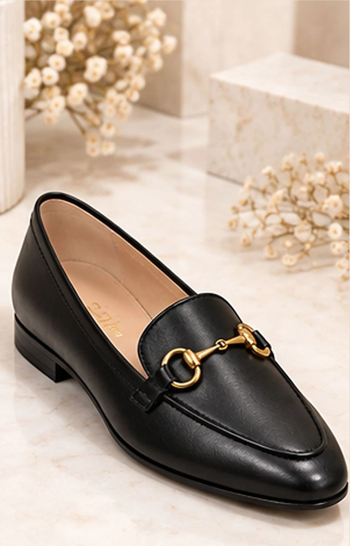 Sana Horsebit Loafer in Noir